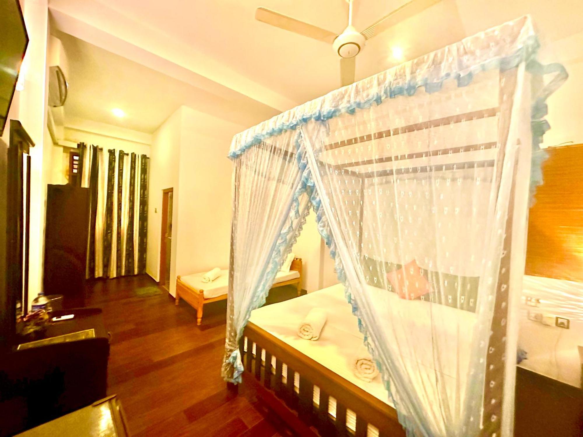 St Claire'S Green Negombo Hotel & Hostels Luaran gambar